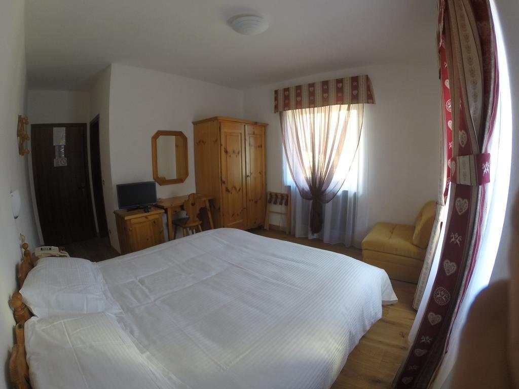 Garni Valdan Hotel Falcade Room photo